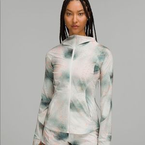 Lululemon Mist Over Windbreaker *Reflective